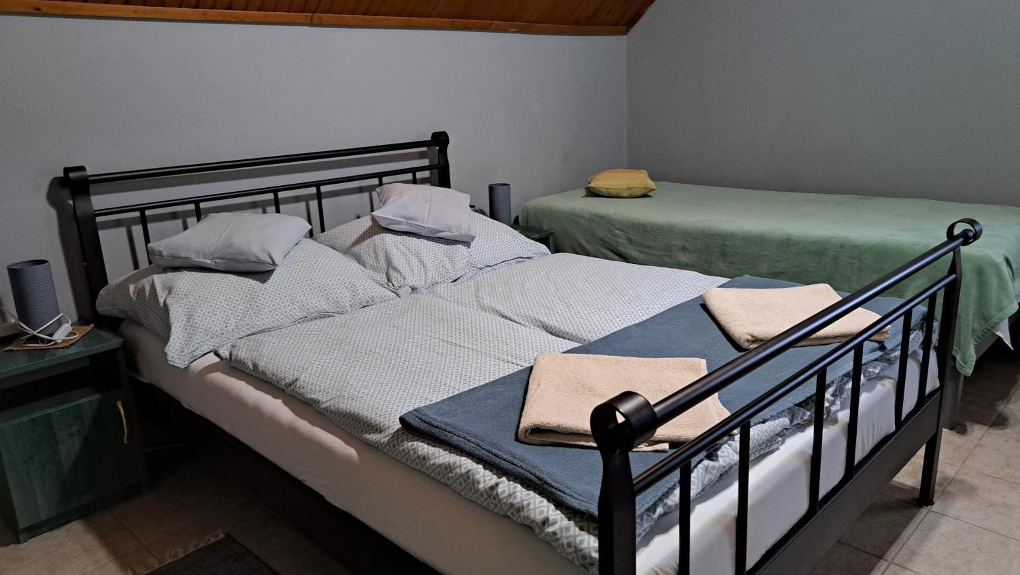 Kisdiofa Panzio Es Vendeglo Bed and Breakfast Vajdácska Eksteriør billede