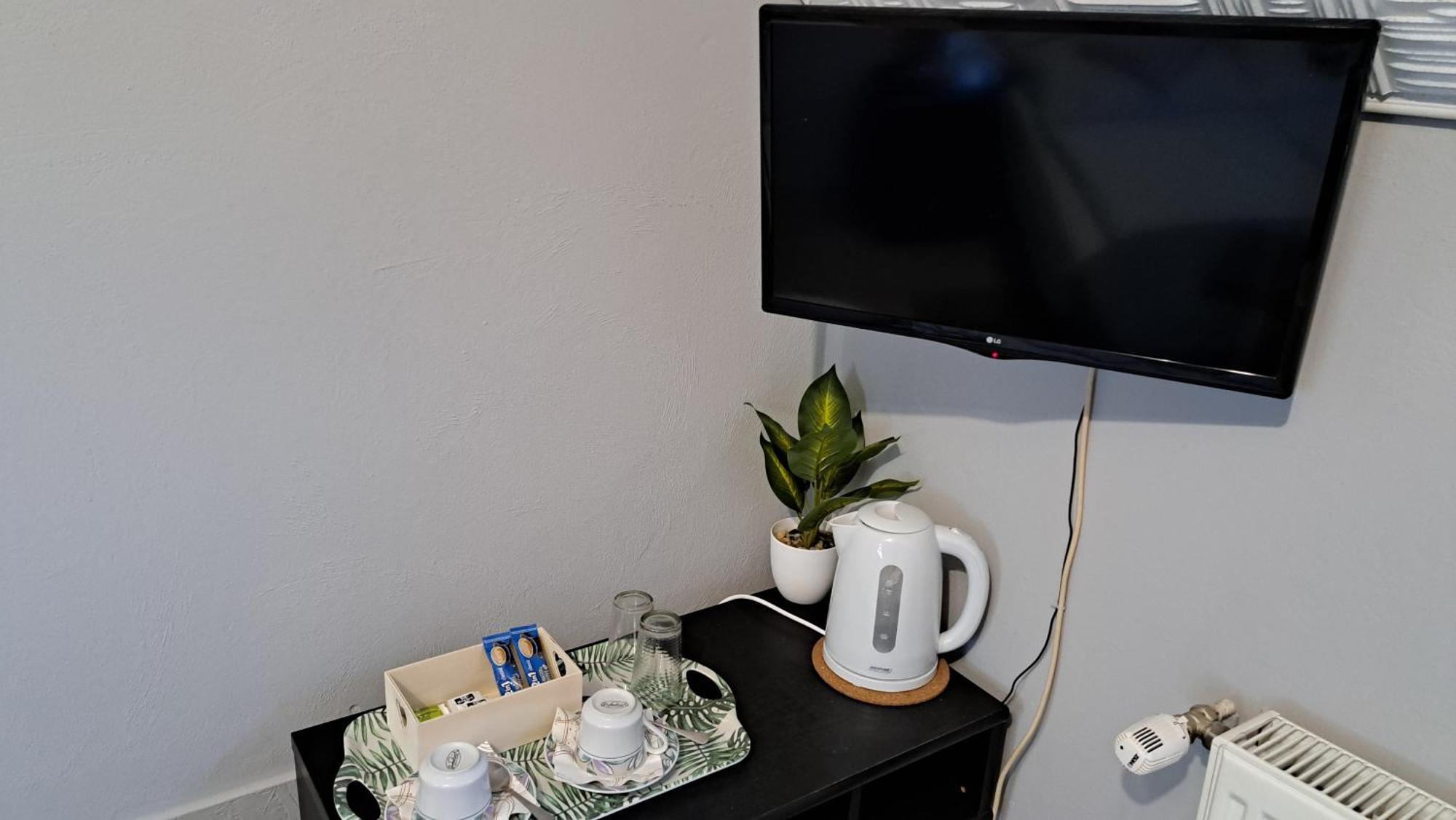 Kisdiofa Panzio Es Vendeglo Bed and Breakfast Vajdácska Eksteriør billede